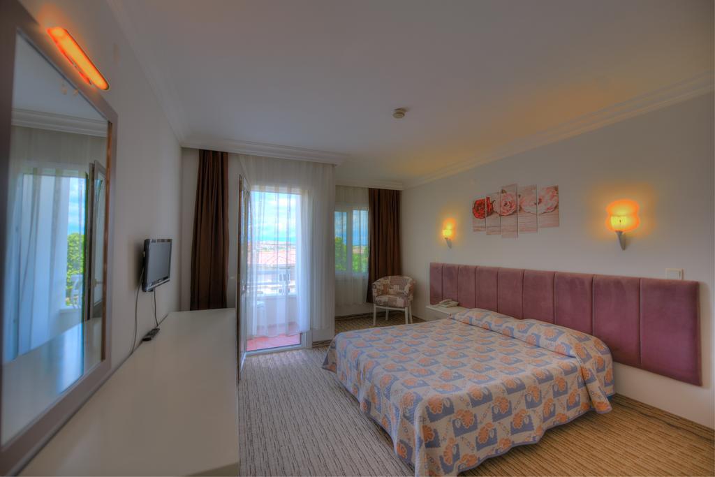 Alder Hotel Ayvalı Exterior foto
